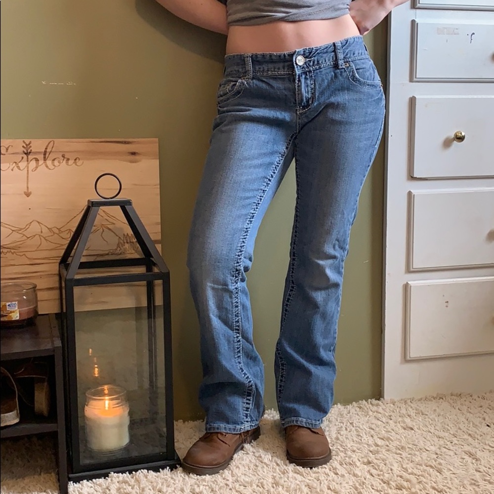 Maurice’s blue jeans